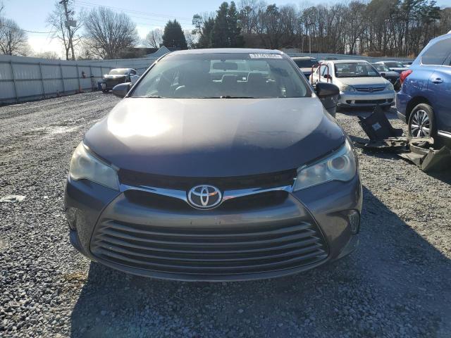 4T1BF1FK8GU138924 - 2016 TOYOTA CAMRY LE GRAY photo 5