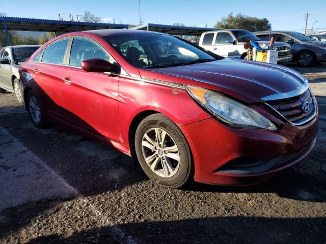 5NPEB4AC5EH884429 - 2014 HYUNDAI SONATA GLS RED photo 4