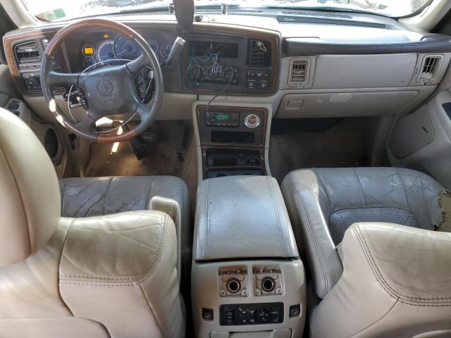 1GYEK63N92R111973 - 2002 CADILLAC ESCALADE LUXURY WHITE photo 8