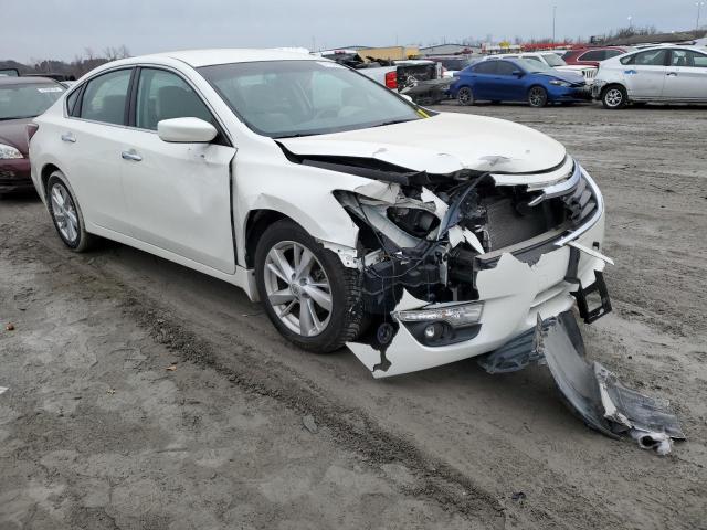 1N4AL3AP1FC175198 - 2015 NISSAN ALTIMA 2.5 WHITE photo 4