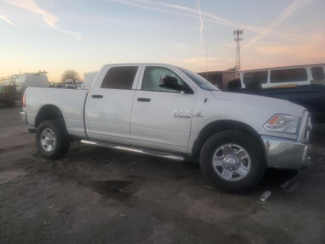 3C63R3CL7JG385328 - 2018 RAM 3500 ST WHITE photo 4