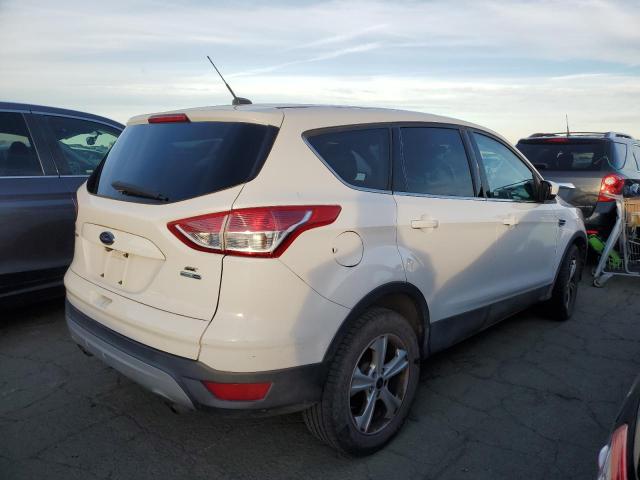 1FMCU9GX8EUC38568 - 2014 FORD ESCAPE SE WHITE photo 3