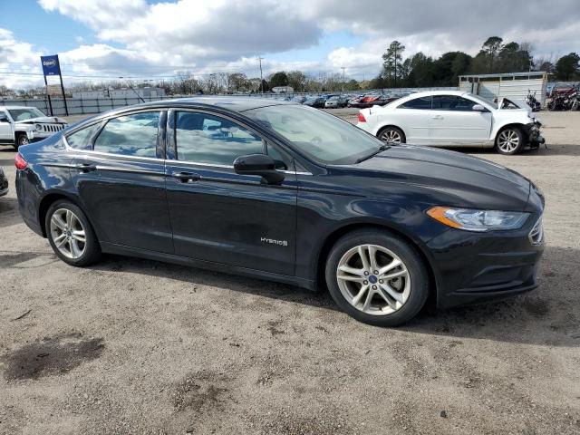 3FA6P0LU3JR209261 - 2018 FORD FUSION SE HYBRID BLACK photo 4