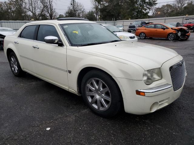 2C3KA63H47H840688 - 2007 CHRYSLER 300C WHITE photo 4