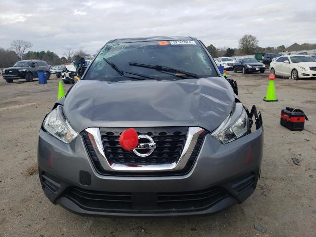 3N1CP5BVXLL489516 - 2020 NISSAN KICKS S GRAY photo 5