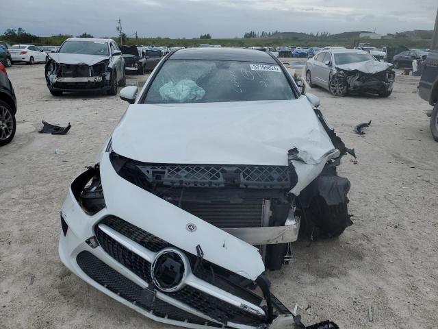 W1K3G4EB1LJ201565 - 2020 MERCEDES-BENZ A 220 WHITE photo 5