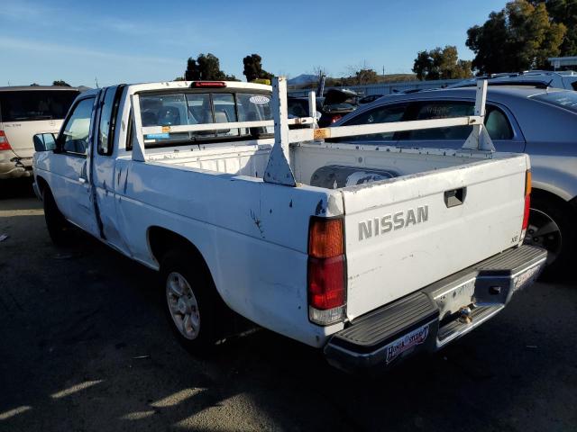 1N6SD16S9VC330864 - 1997 NISSAN TRUCK KING CAB SE WHITE photo 2