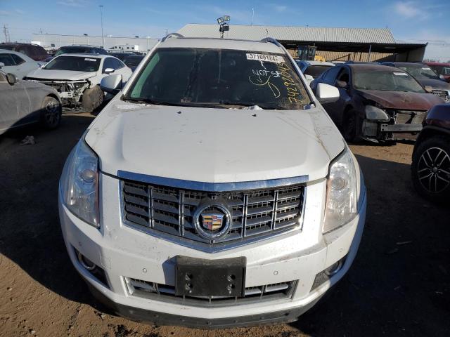 3GYFNCE39GS565456 - 2016 CADILLAC SRX PERFORMANCE COLLECTION WHITE photo 5