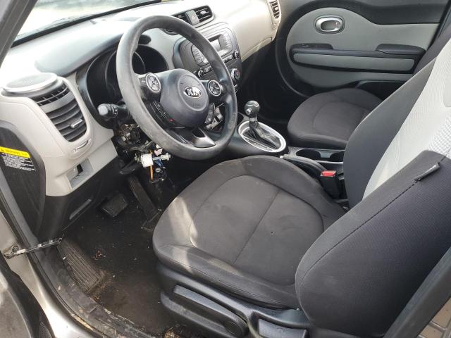 KNDJN2A21F7152922 - 2015 KIA SOUL GRAY photo 7