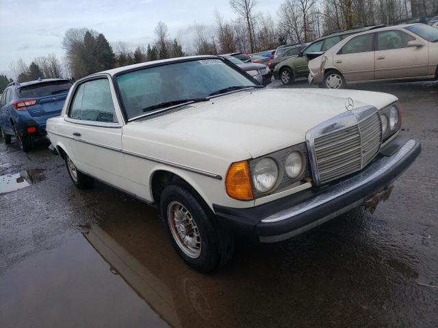 12315012002011 - 1978 MERCEDES-BENZ 300 D WHITE photo 4