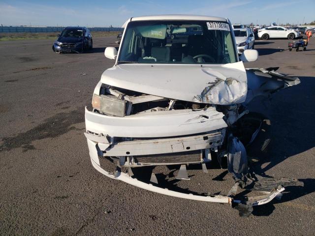 JTLKT334064067770 - 2006 TOYOTA SCION XB თეთრი ფოტო 5
