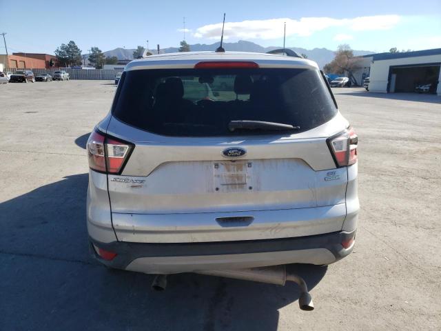 1FMCU0G91JUC64940 - 2018 FORD ESCAPE SE SILVER photo 6