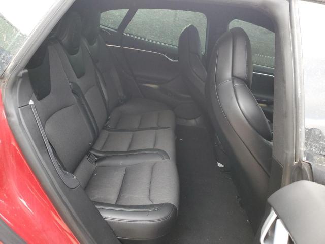 5YJSA1E27JF243782 - 2018 TESLA MODEL S წითელი ფოტო 10