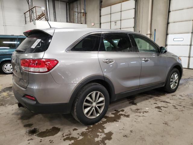 5XYPG4A31HG281158 - 2017 KIA SORENTO LX GRAY photo 3