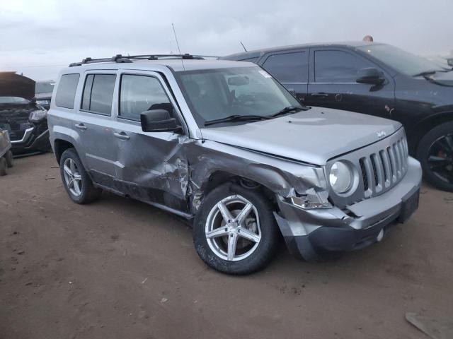 1C4NJRBB5HD104722 - 2017 JEEP PATRIOT SPORT SILVER photo 4