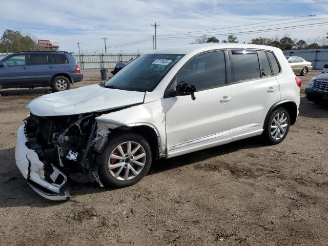 2012 VOLKSWAGEN TIGUAN S, 