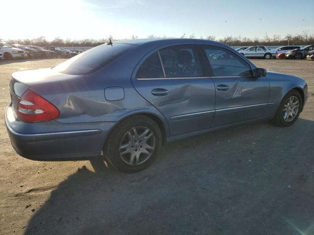 WDBUF65J33A289554 - 2003 MERCEDES-BENZ E 320 BLUE photo 3