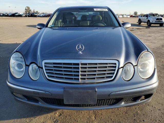 WDBUF65J33A289554 - 2003 MERCEDES-BENZ E 320 BLUE photo 5