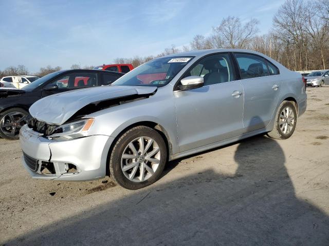 2013 VOLKSWAGEN JETTA SE, 