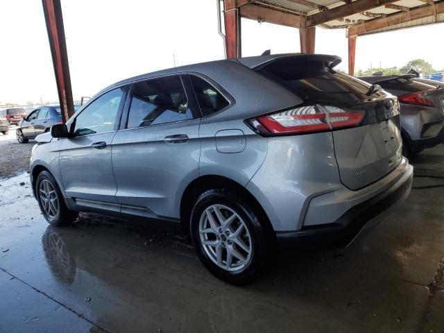 2FMPK4J90NBB04017 - 2022 FORD EDGE SEL SILVER photo 2