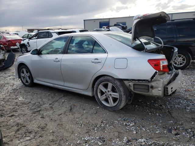 4T1BF1FK0EU434453 - 2014 TOYOTA CAMRY L SILVER photo 2