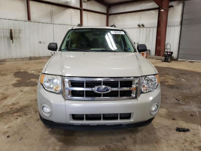 1FMCU03739KC67995 - 2009 FORD ESCAPE XLT SILVER photo 5