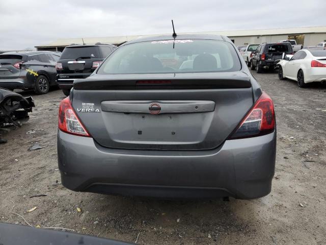 3N1CN7AP4KL828144 - 2019 NISSAN VERSA S GRAY photo 6