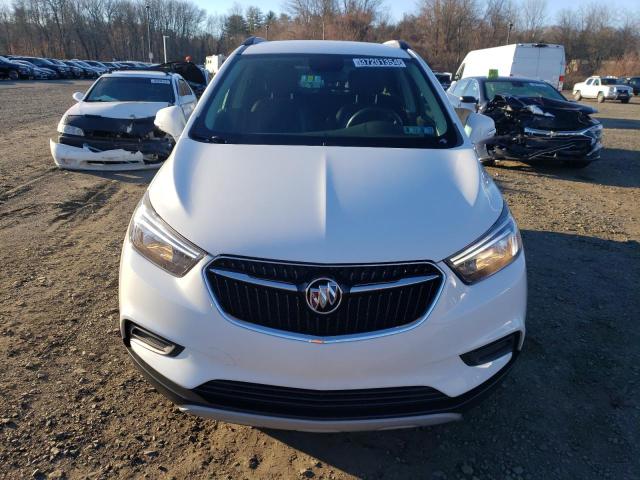 KL4CJESBXJB597891 - 2018 BUICK ENCORE PREFERRED WHITE photo 5