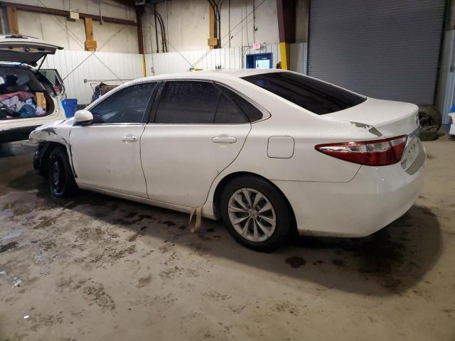 4T4BF1FK4FR506651 - 2015 TOYOTA CAMRY LE WHITE photo 2