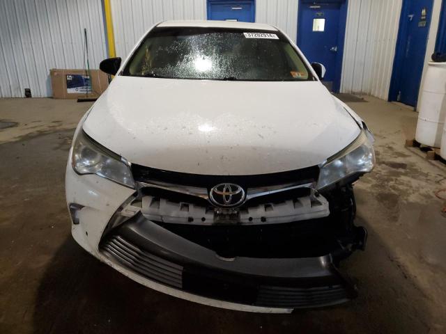 4T4BF1FK4FR506651 - 2015 TOYOTA CAMRY LE WHITE photo 5