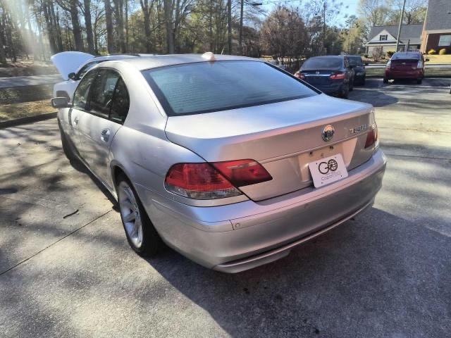 WBAHN83536DT25220 - 2006 BMW 750 LI SILVER photo 3