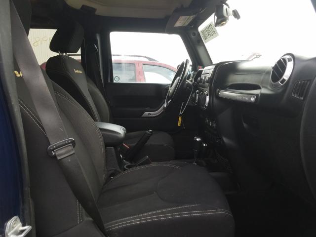 1C4BJWEG2DL633540 - 2013 JEEP WRANGLER UNLIMITED SAHARA  ფოტო 5