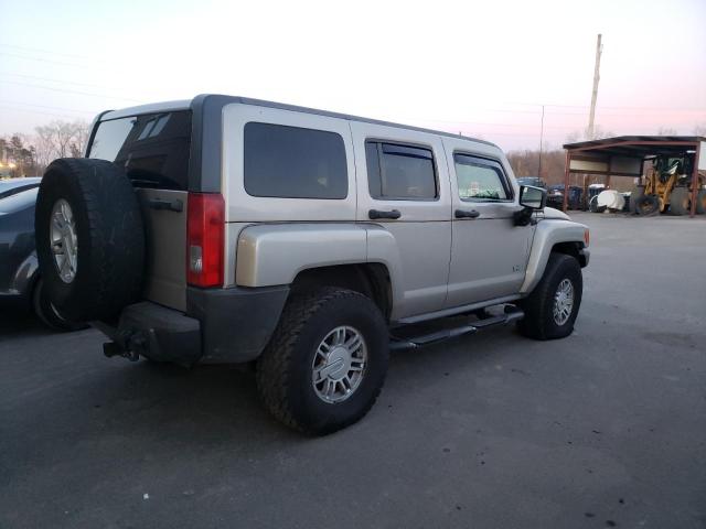 5GTEN13E698112958 - 2009 HUMMER H3 GOLD photo 3