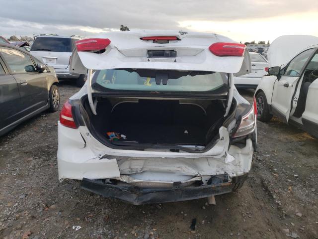 1FADP3F27JL287950 - 2018 FORD FOCUS SE WHITE photo 6