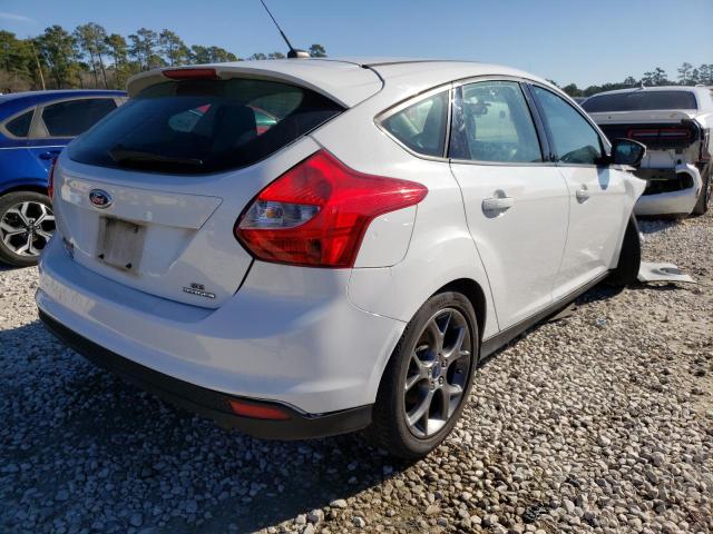 1FADP3K23EL320941 - 2014 FORD FOCUS SE WHITE photo 4