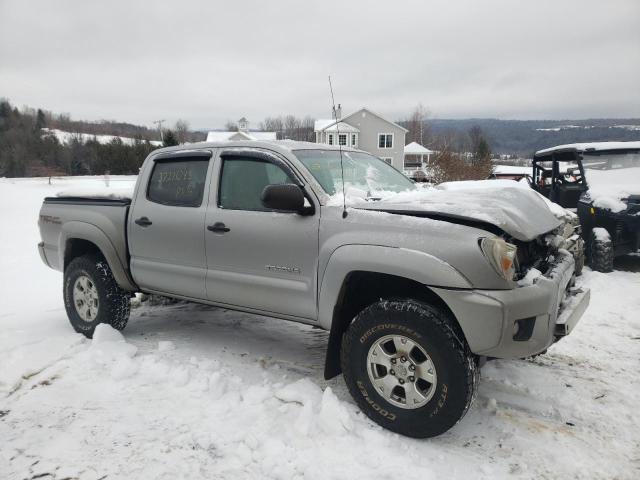 3TMLU4EN3FM174986 - 2015 TOYOTA TACOMA DOUBLE CAB 银色 照片 4