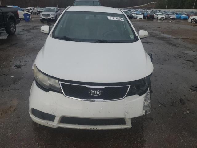 KNAFU4A20B5398996 - 2011 KIA FORTE EX WHITE photo 5