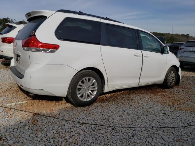 5TDYK3DC2DS314500 - 2013 TOYOTA SIENNA XLE WHITE photo 3