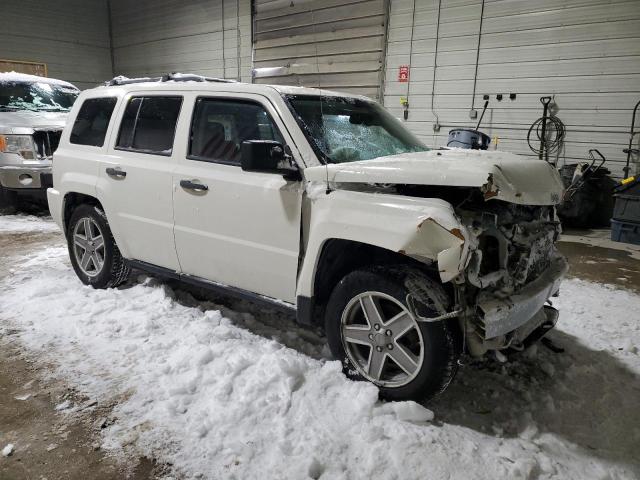 1J8FF28W48D710500 - 2008 JEEP PATRIOT SPORT WHITE photo 4