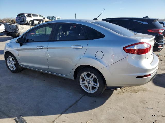 3FADP4BJ8HM157610 - 2017 FORD FIESTA SE SILVER photo 2