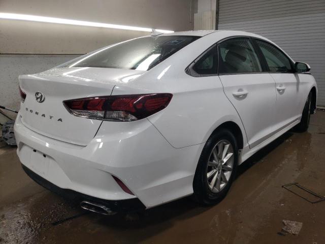 5NPE24AF7JH698718 - 2018 HYUNDAI SONATA SE WHITE photo 3