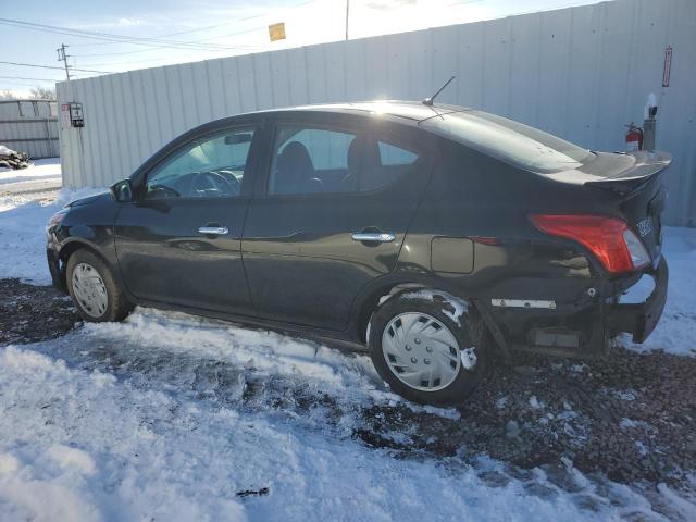 3N1CN7AP0JL835445 - 2018 NISSAN VERSA S BLACK photo 2