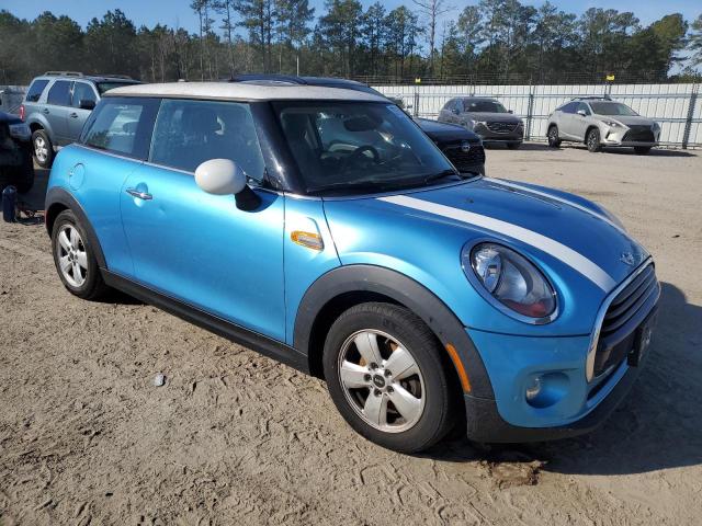 WMWXP5C37H2D16699 - 2017 MINI COOPER BLUE photo 4