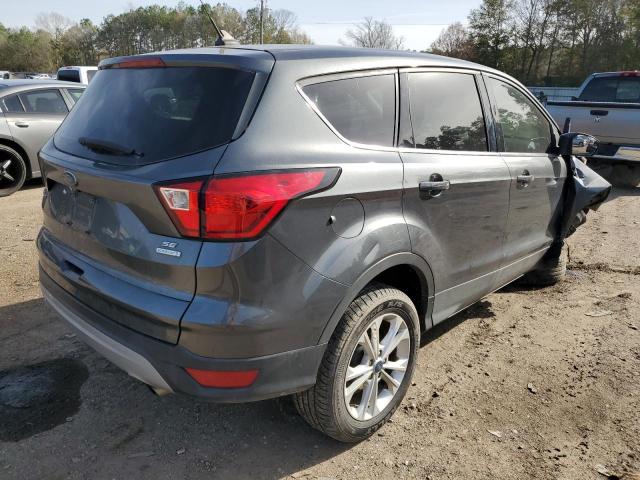 1FMCU0GD1KUB01503 - 2019 FORD ESCAPE SE GRAY photo 3