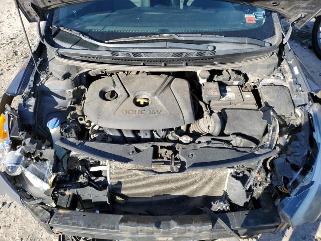 KNAFX4A63G5500874 - 2016 KIA FORTE LX GRAY photo 11