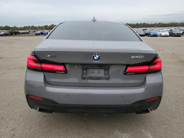 WBA73BJ00MWX01587 - 2021 BMW 540 XI GRAY photo 6