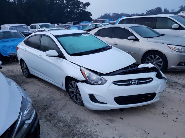 KMHCT4AEXHU330864 - 2017 HYUNDAI ACCENT SE WHITE photo 4