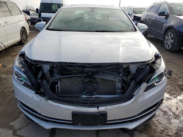 1G4ZW5SS6KU110348 - 2019 BUICK LACROSSE S WHITE photo 5