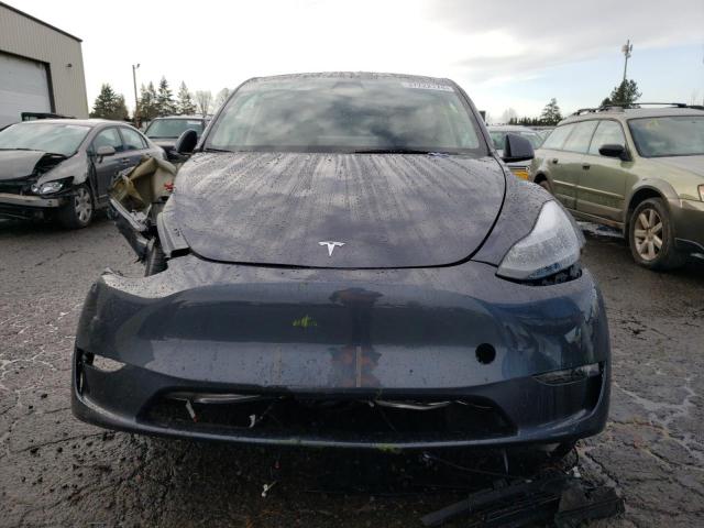 7SAYGDEE6PF886446 - 2023 TESLA MODEL Y GRAY photo 5