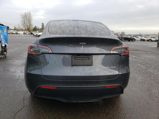 7SAYGDEE6PF886446 - 2023 TESLA MODEL Y GRAY photo 6